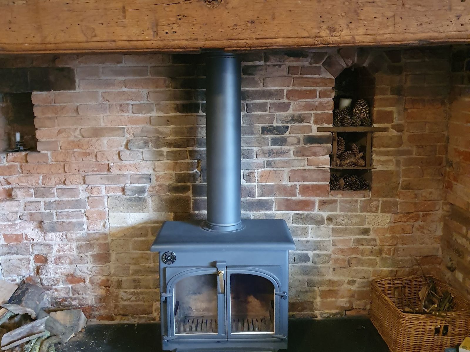 A Clearview 650 in an exposed brick inglenook